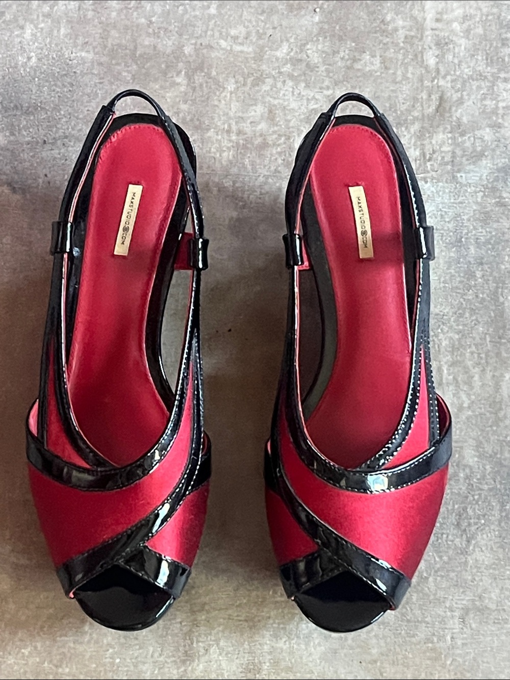 Max Studio Open Toe Peek, Slingback Platform Shoe Black, Red 6M